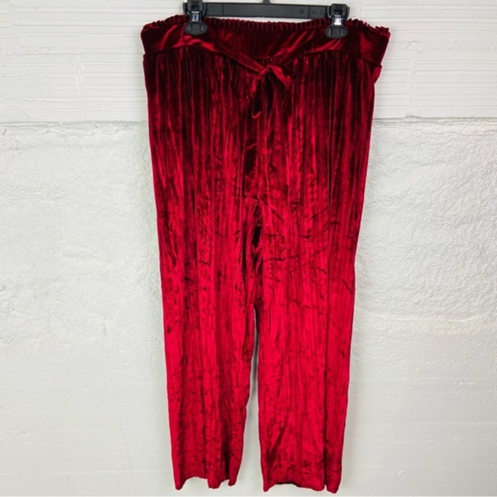 Soho Apparel red crushed Velvet pleated tie front stretch Trousers size 3X